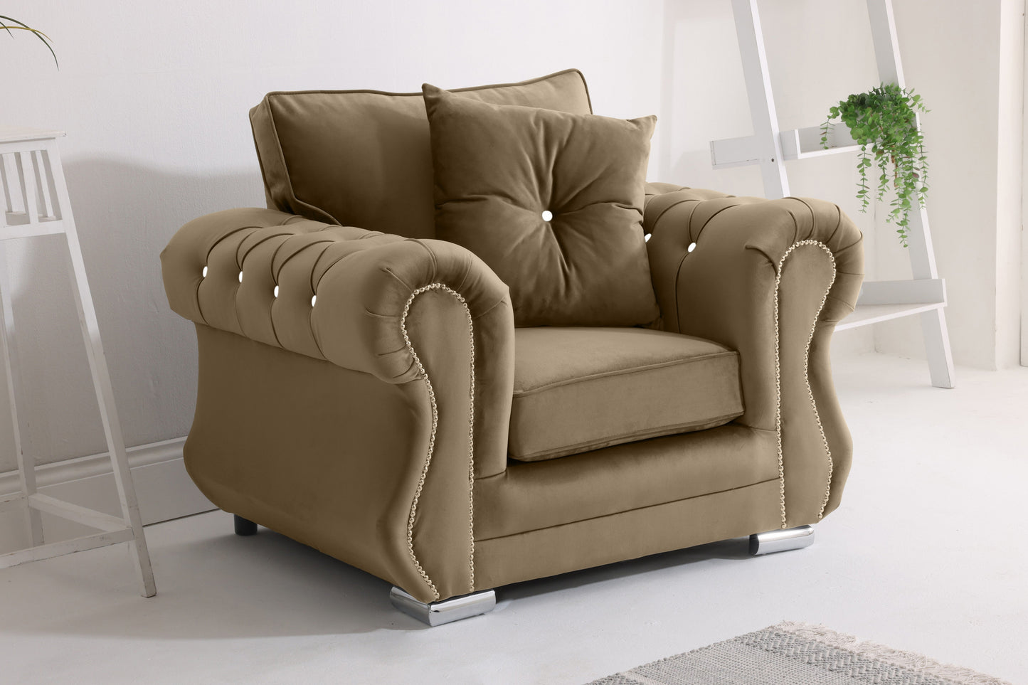Strada 3+2 Fullback + Diamonds + Extra Cushions
