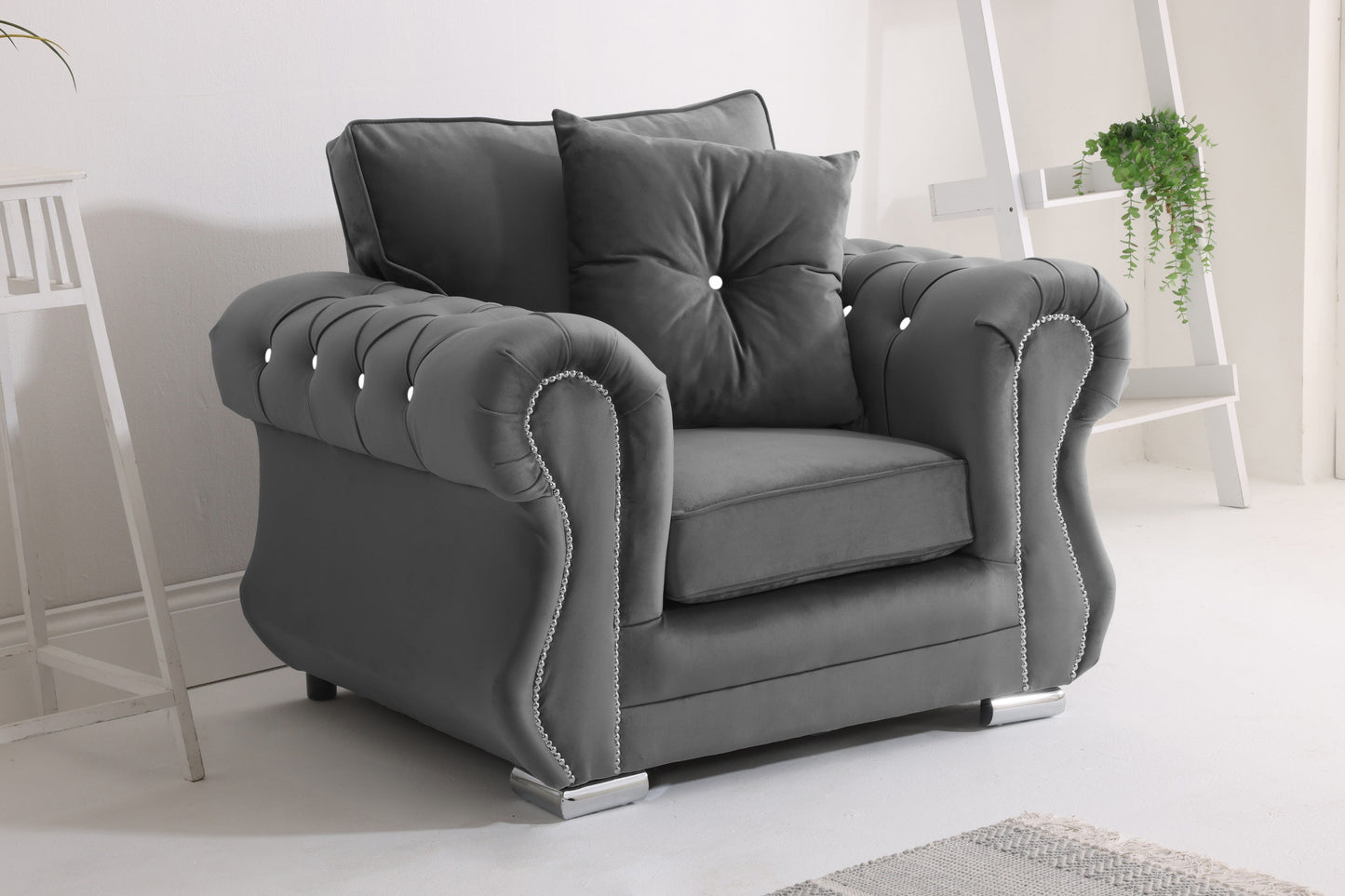 Strada 3+2 Fullback + Diamonds + Extra Cushions