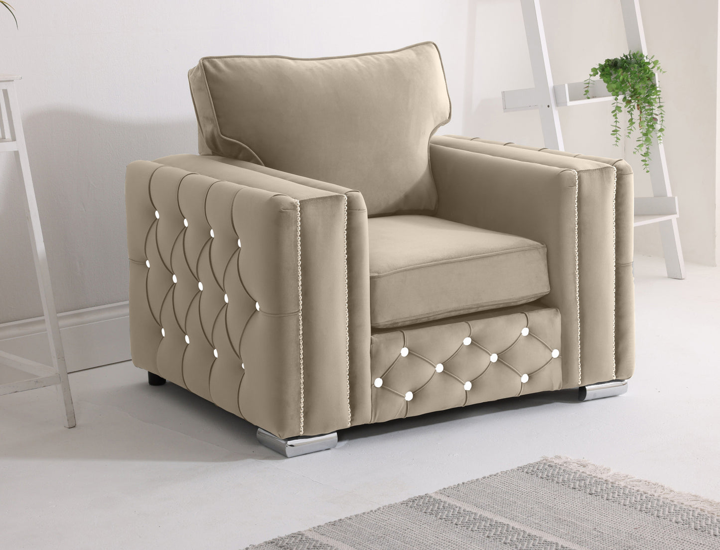 Ventura Corner Scatterback + Diamonds