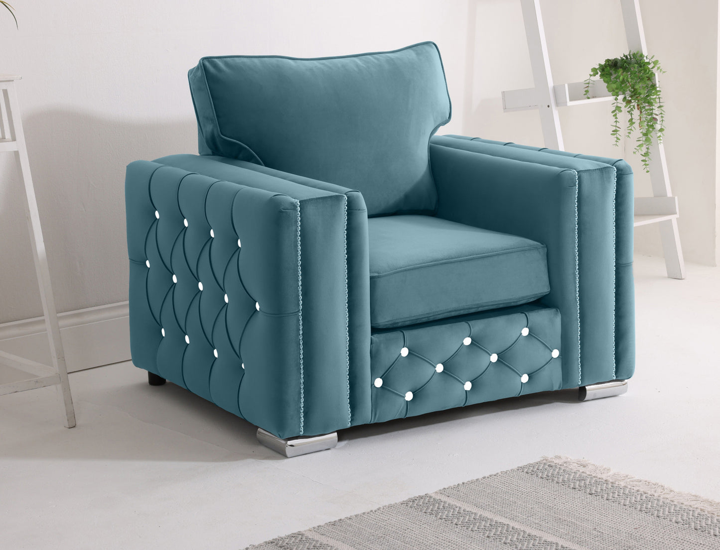 Ventura Corner Scatterback + Diamonds