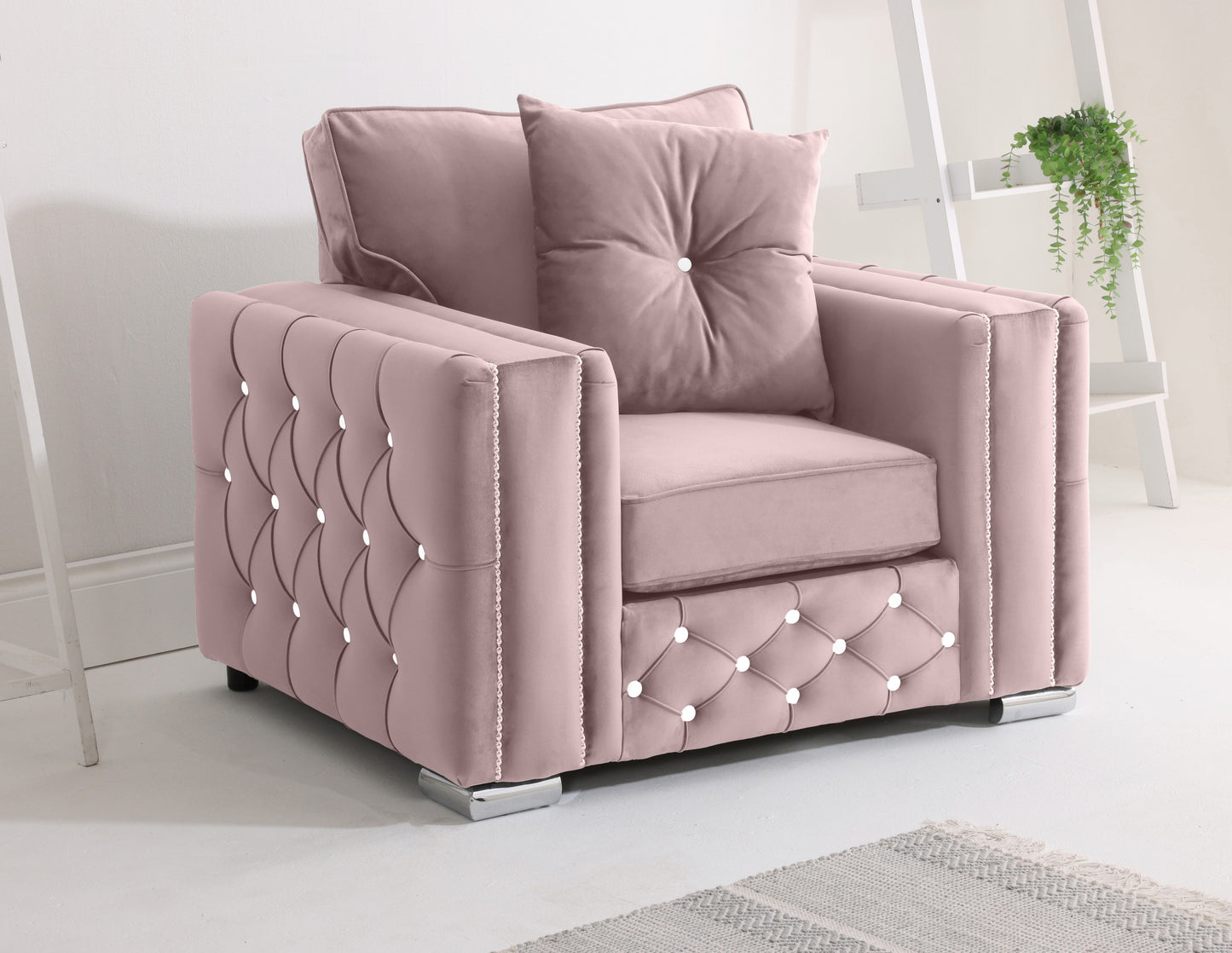 Ventura Corner Fullback + Extra Cushions + Diamonds