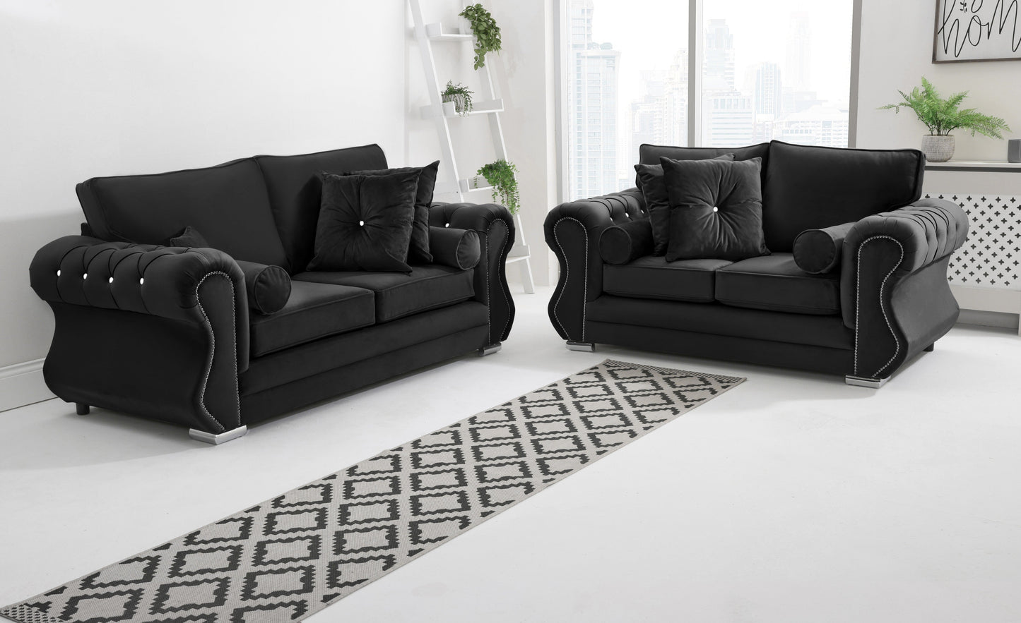 Strada 3+2 Fullback + Diamonds + Extra Cushions