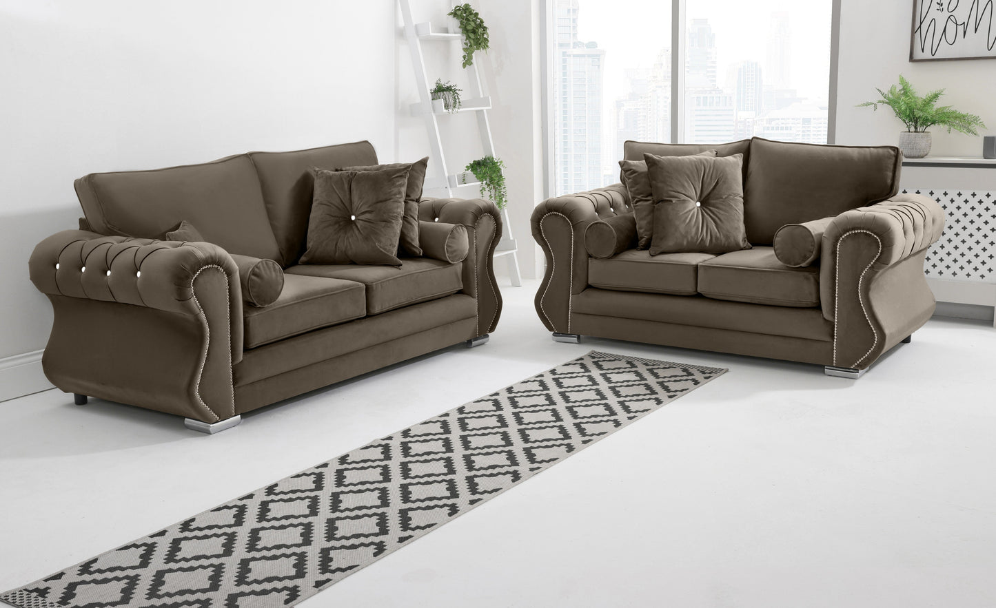 Strada 3+2 Fullback + Diamonds + Extra Cushions