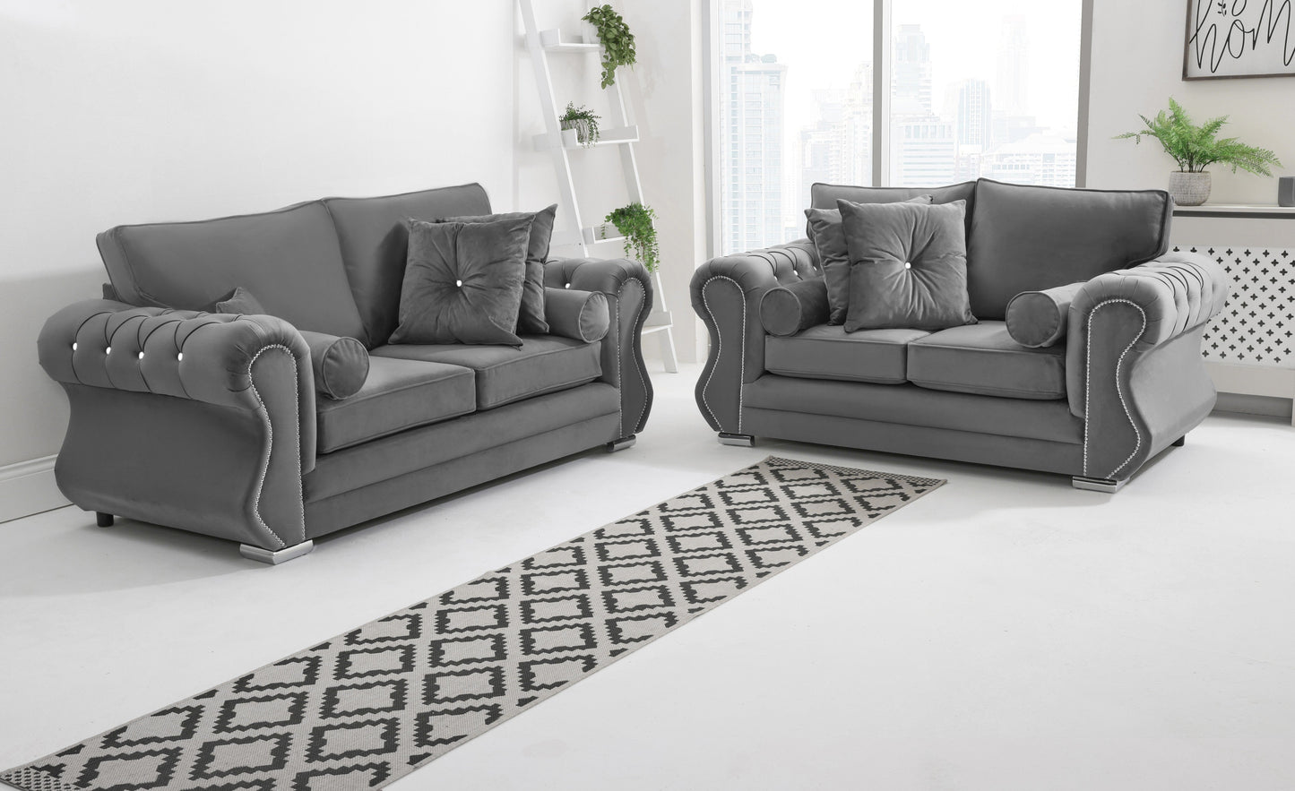 Strada 3+2 Fullback + Diamonds + Extra Cushions