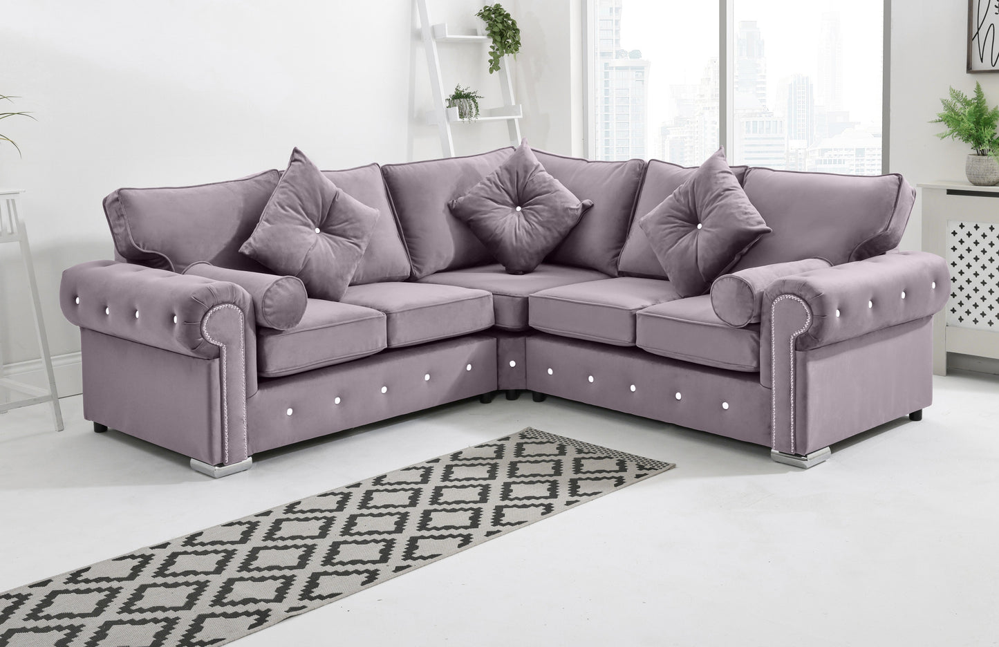 Novara Corner Fullback + Extra Cushions + Diamonds