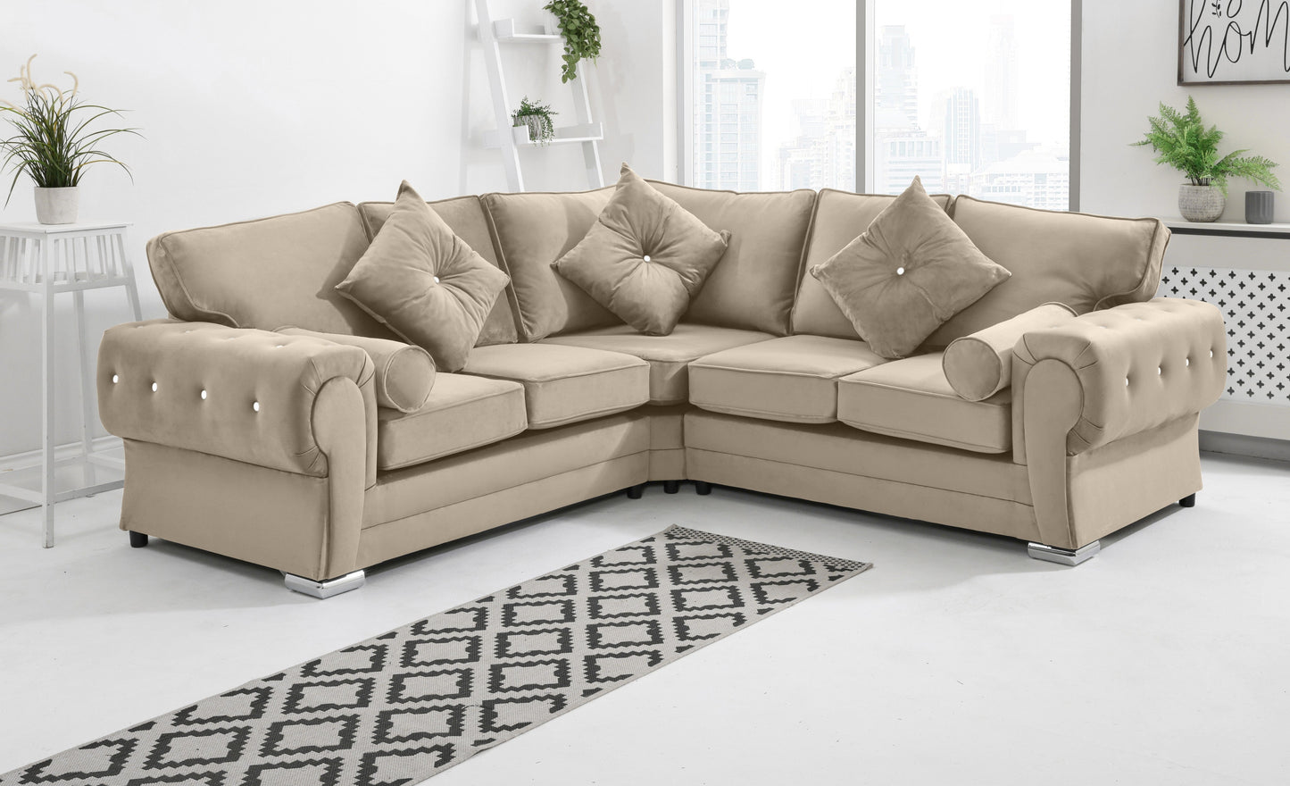 Lucera Plush Corner Fullback + Extra Cushions + Diamonds