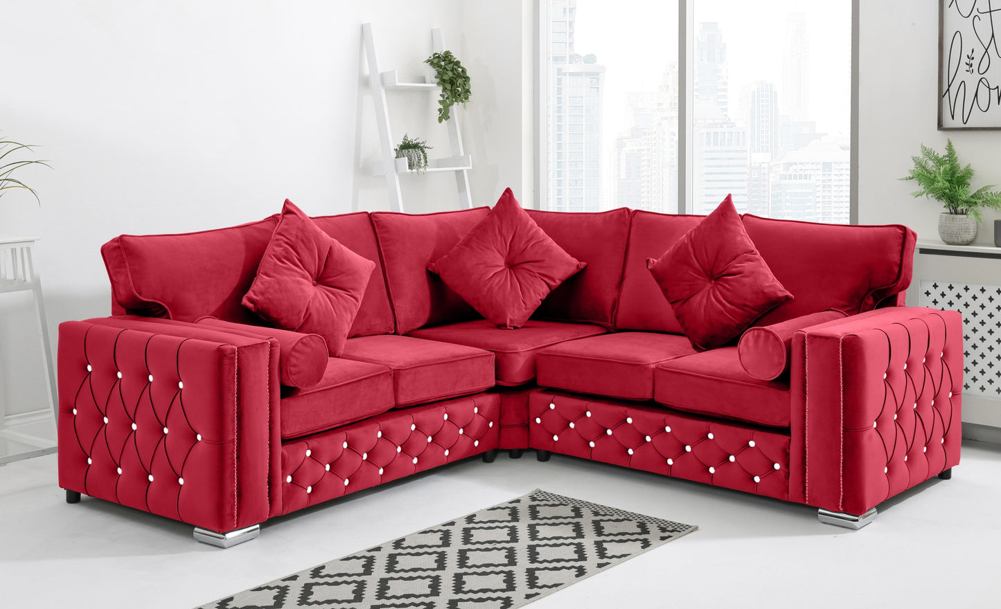 Ventura Corner Fullback + Extra Cushions + Diamonds
