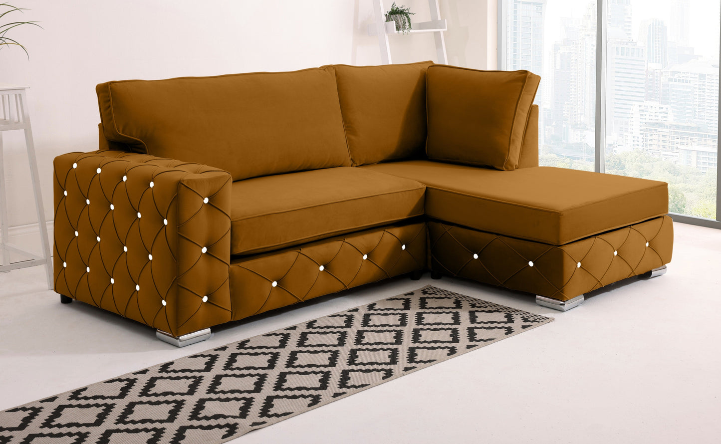 Castro Lounge Fullback - Facing Right + Diamonds