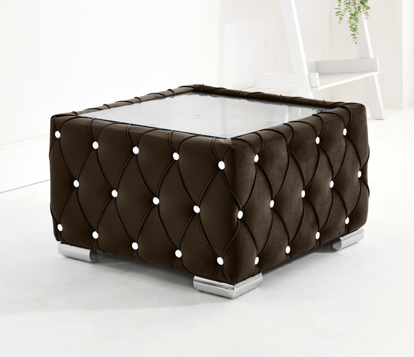 Lucera Plush Corner Fullback + Extra Cushions + Diamonds