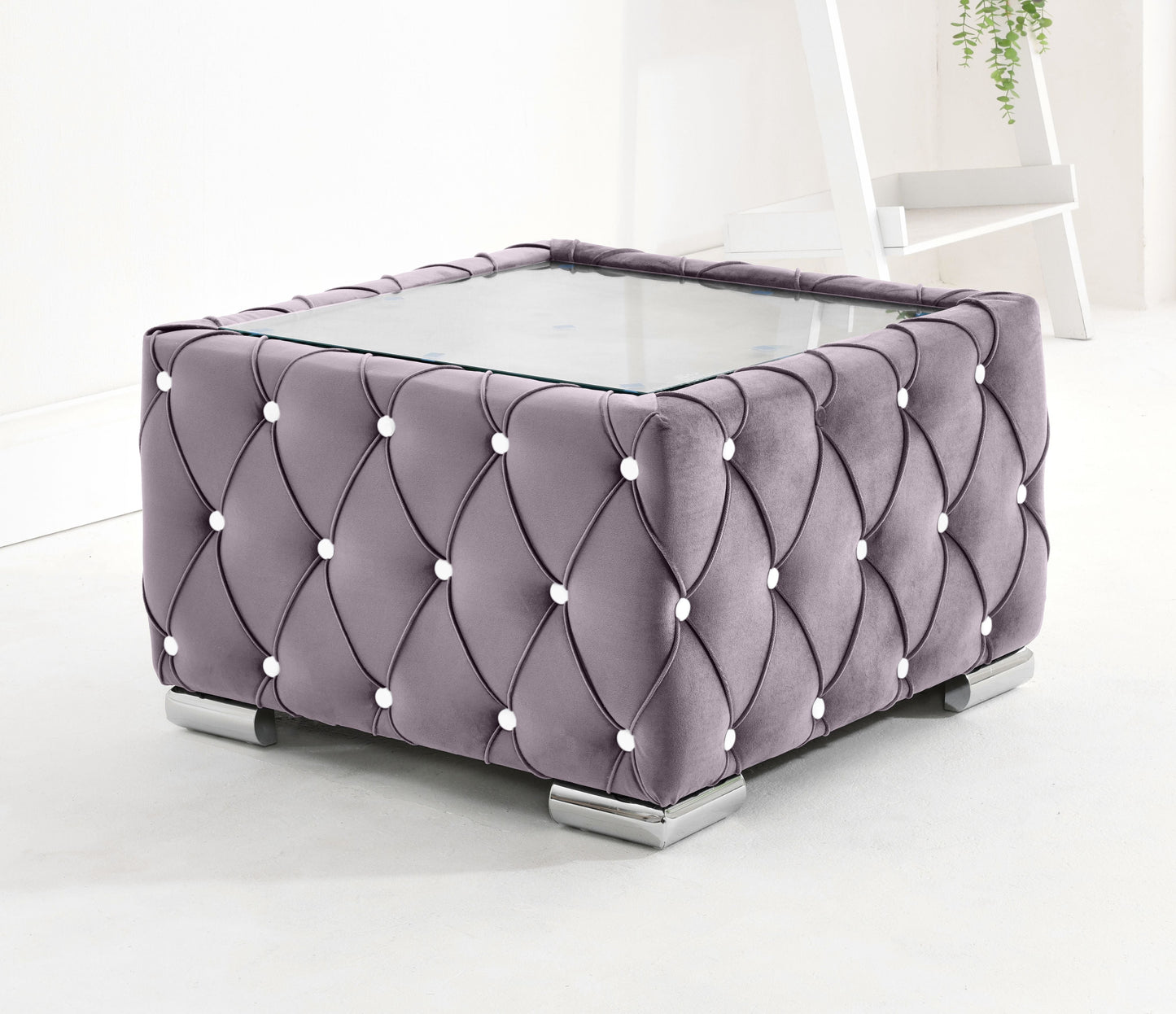 Lucera Plush Corner Fullback + Extra Cushions + Diamonds