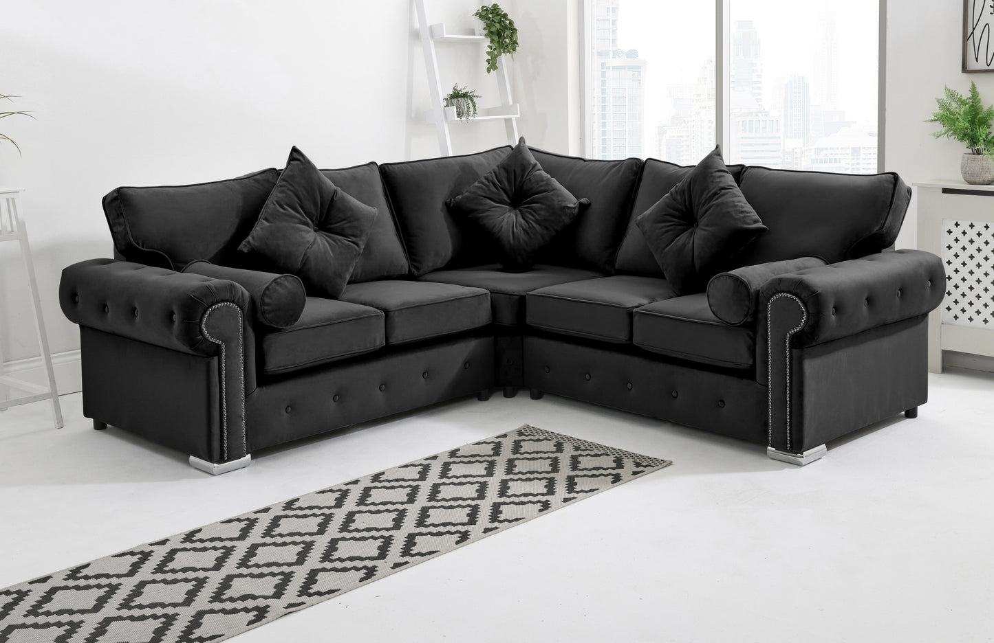 Novara Corner Fullback + Extra Cushions