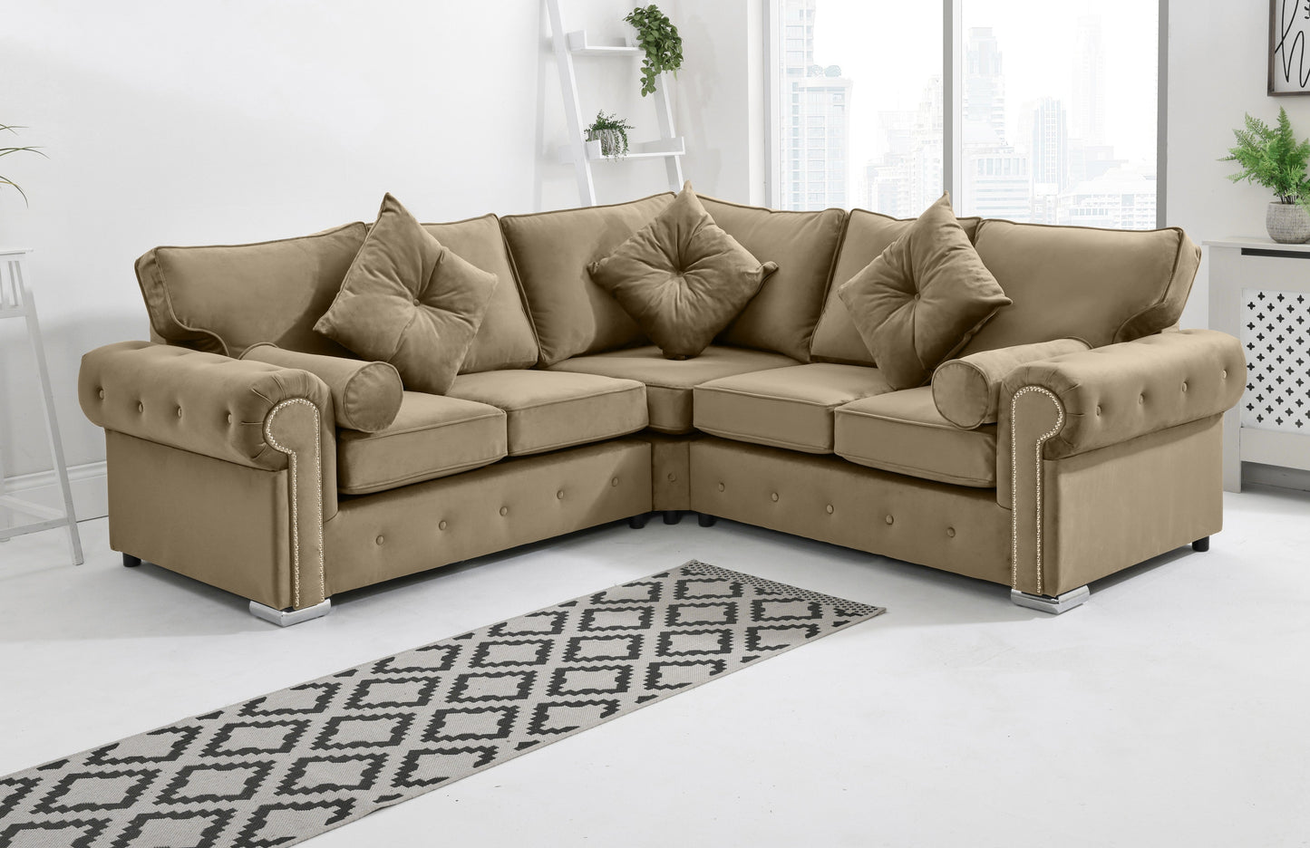 Novara Corner Fullback + Extra Cushions