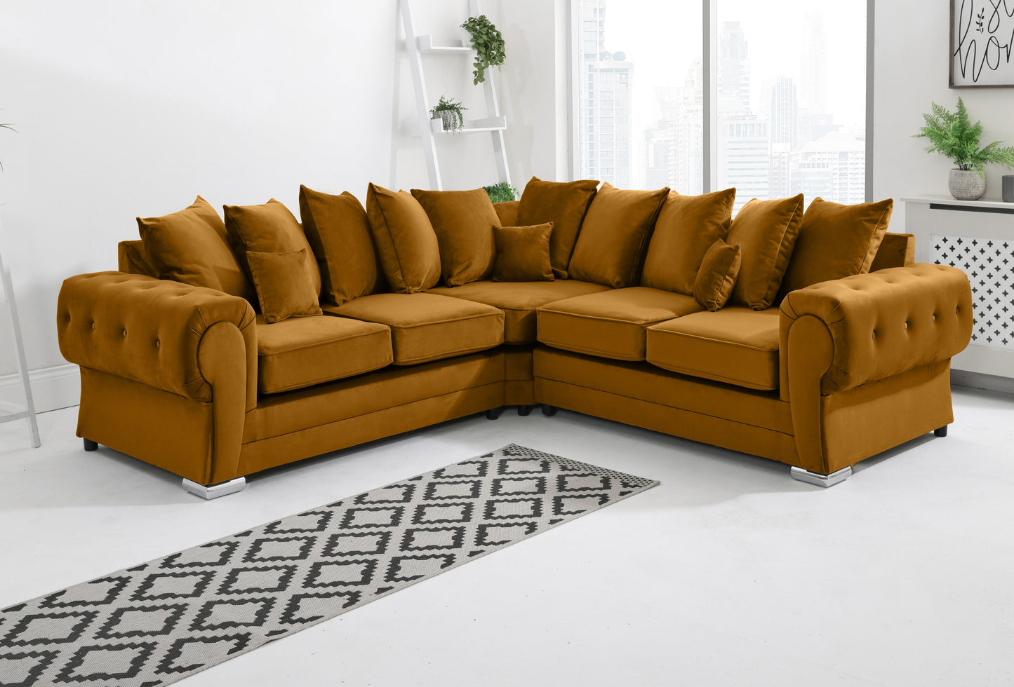 Lucera Plush Corner Scatterback