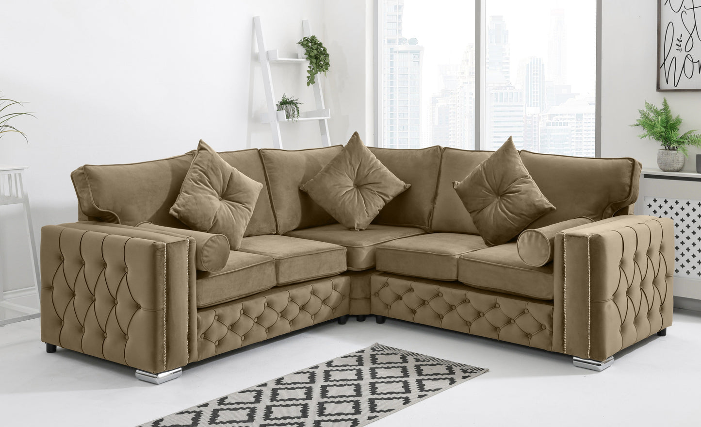 Ventura Corner Fullback + Extra Cushions