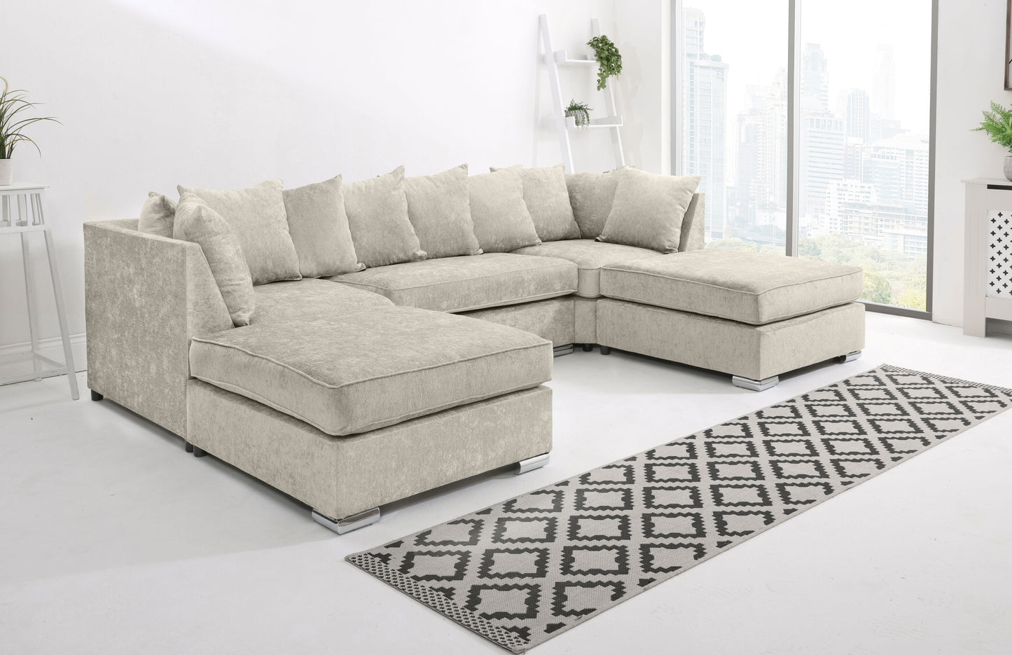 Zenith Chenile U Shape Scatterback