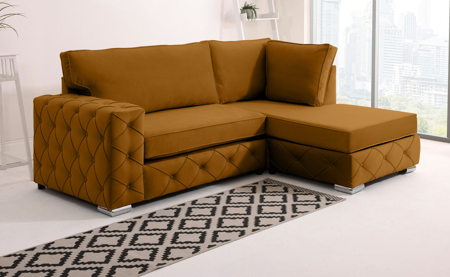 Castro Lounge Fullback - Facing Right