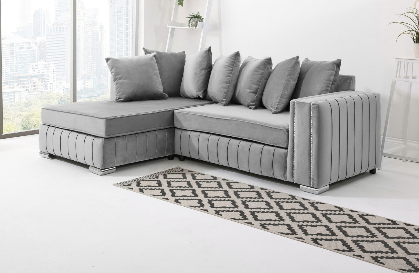 Elara Lounge Scatterback