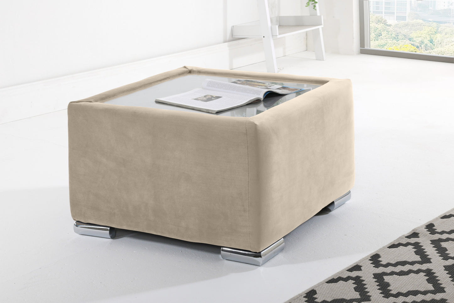 Lucera Plush Corner Fullback + Extra Cushions + Diamonds