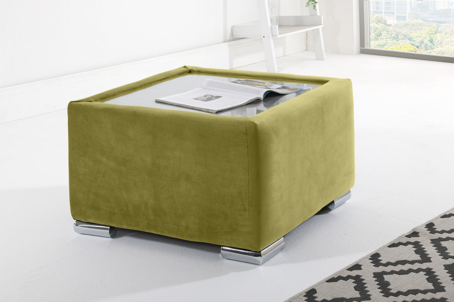 Lucera Plush Corner Fullback + Extra Cushions + Diamonds