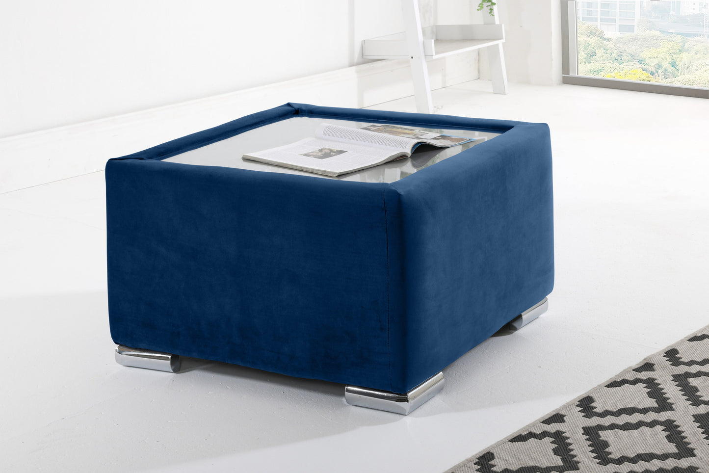 Lucera Plush Corner Fullback + Extra Cushions + Diamonds