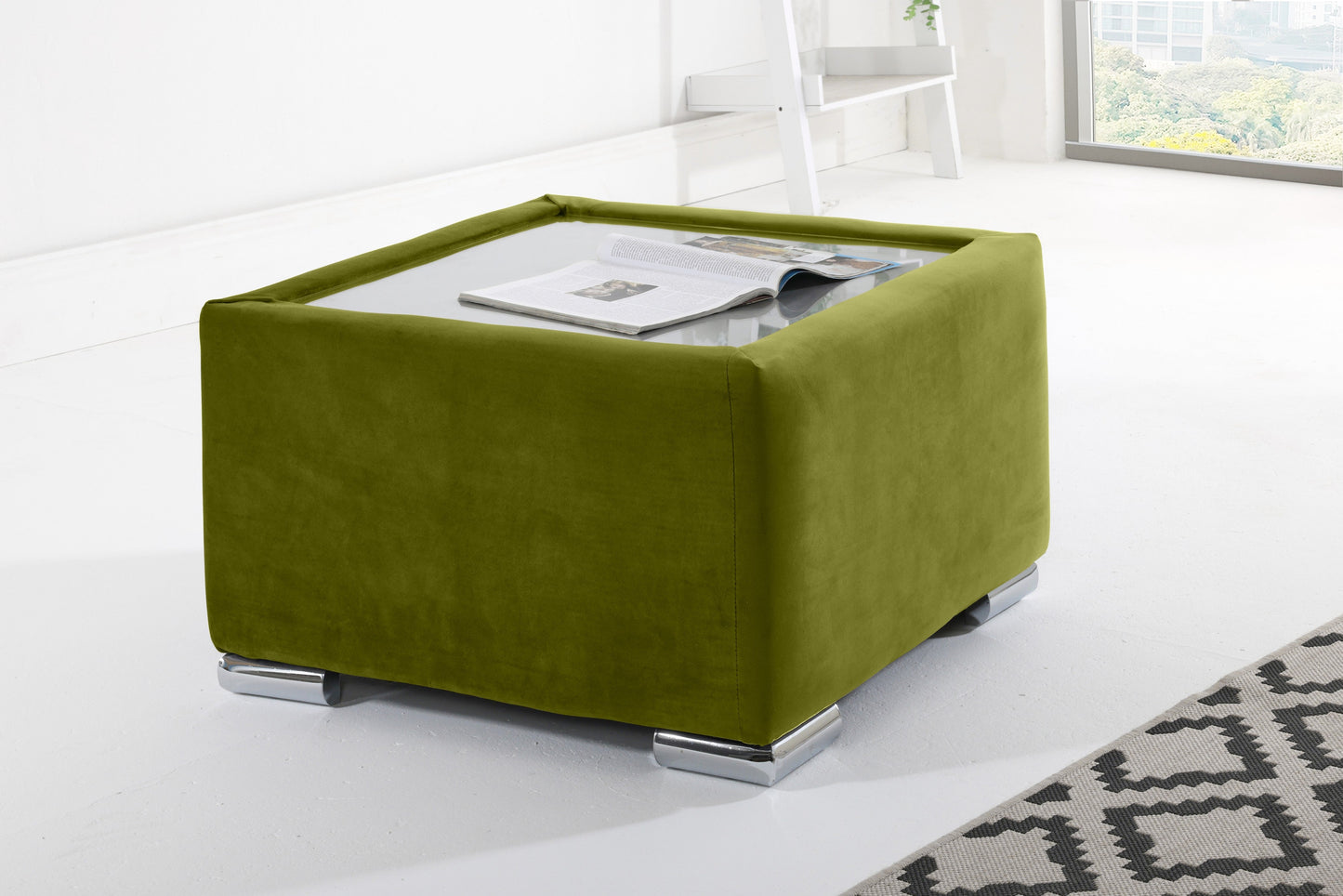 Lucera Plush Corner Fullback + Extra Cushions + Diamonds