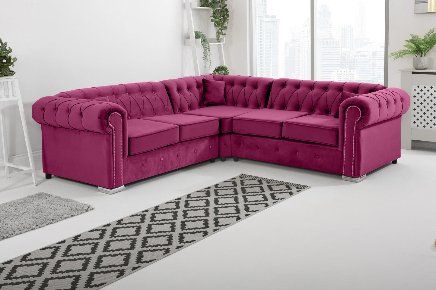 Novara Chesterfield Corner