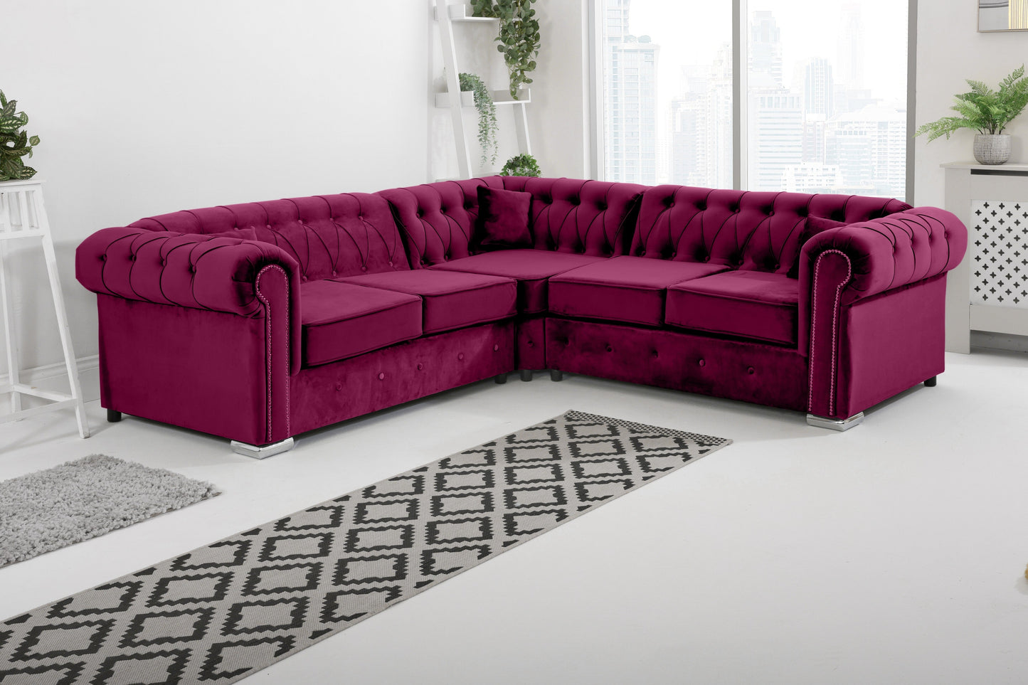 Novara Chesterfield Corner