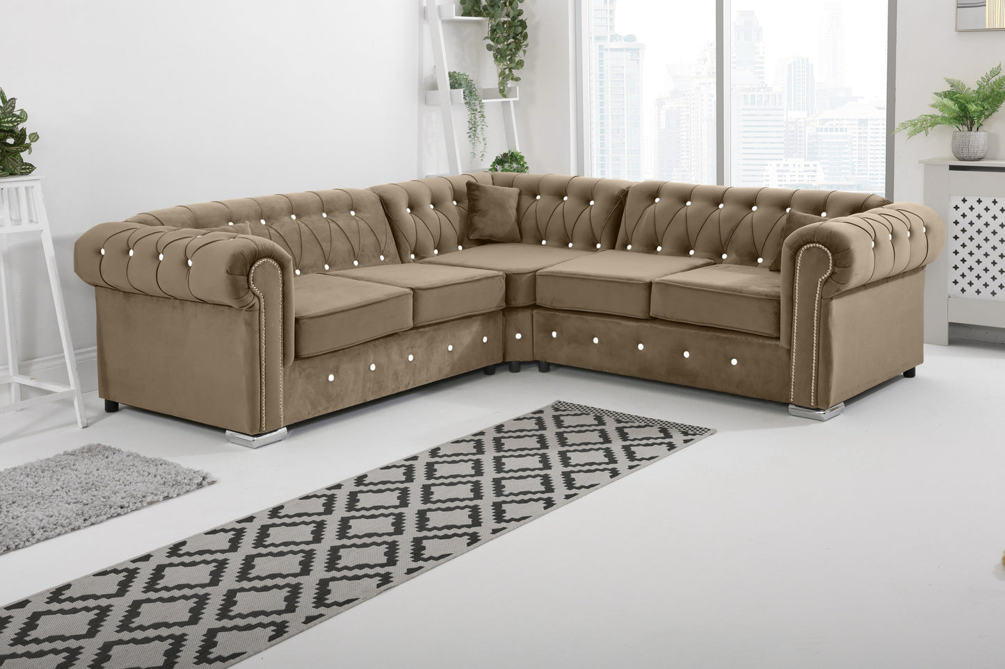 Novara Chesterfield - Corner With Dimond