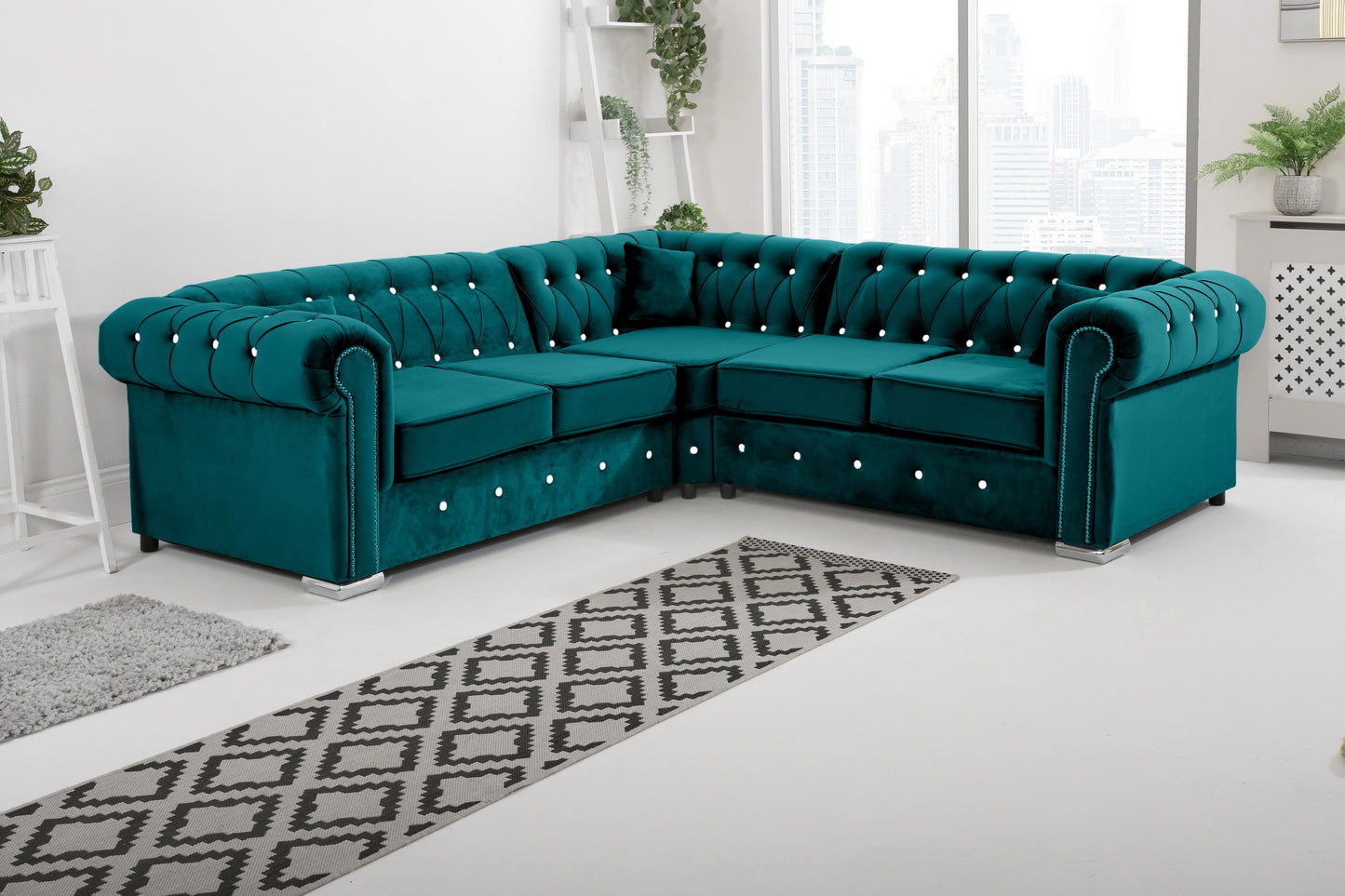 Novara Chesterfield - Corner With Dimond