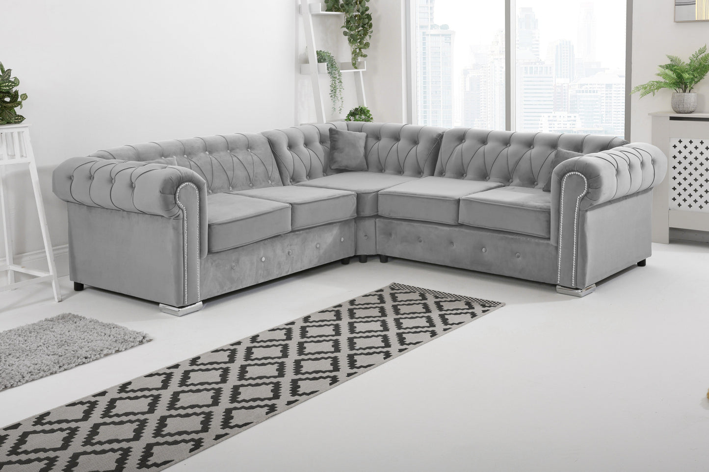Novara Chesterfield Corner