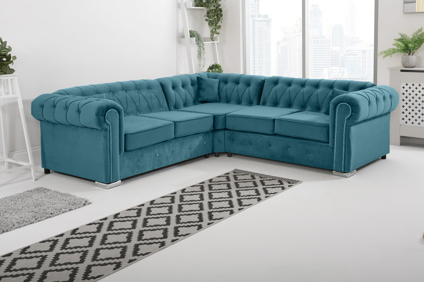 Novara Chesterfield Corner