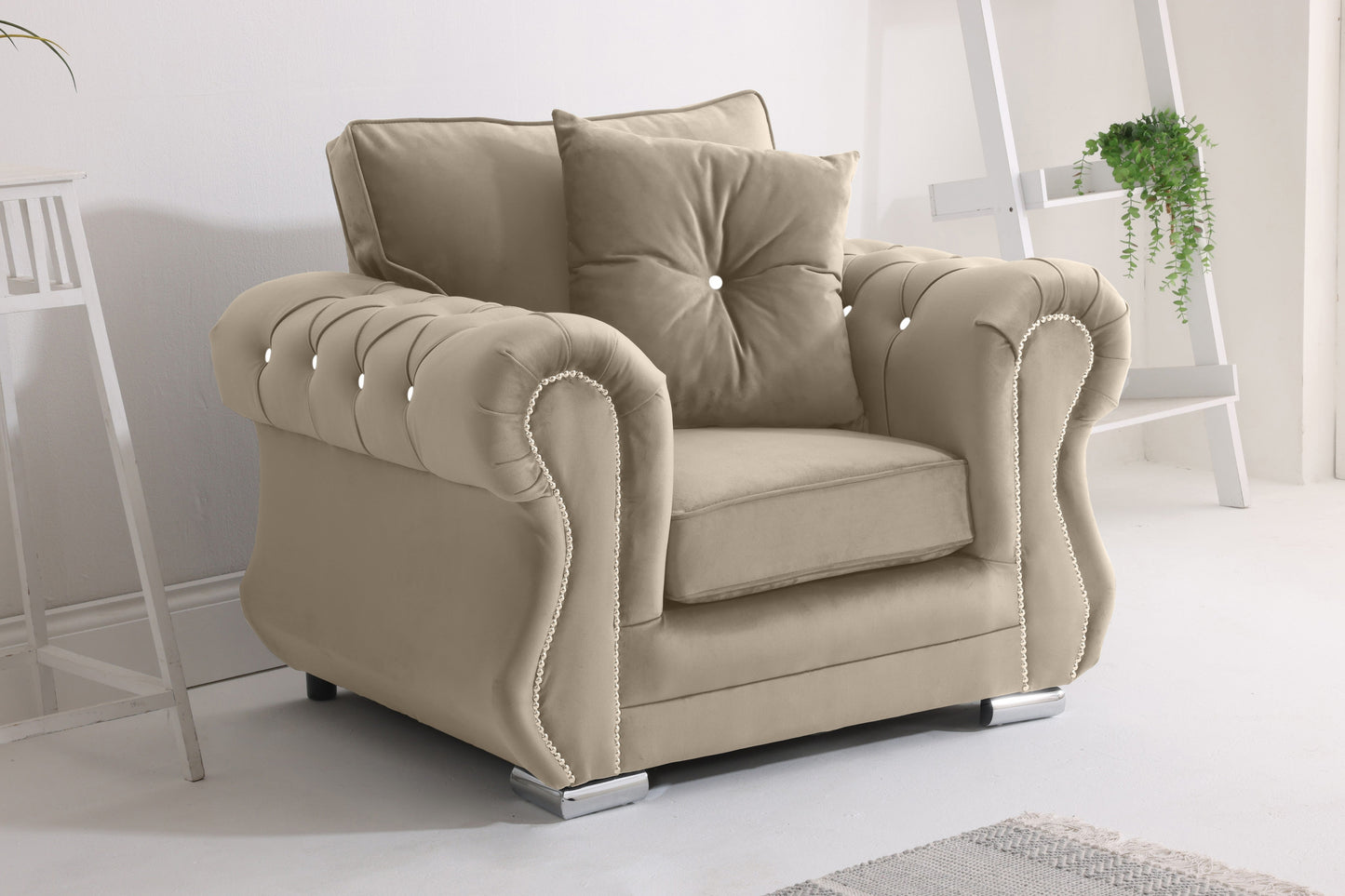 Strada 3+2 Fullback + Diamonds + Extra Cushions