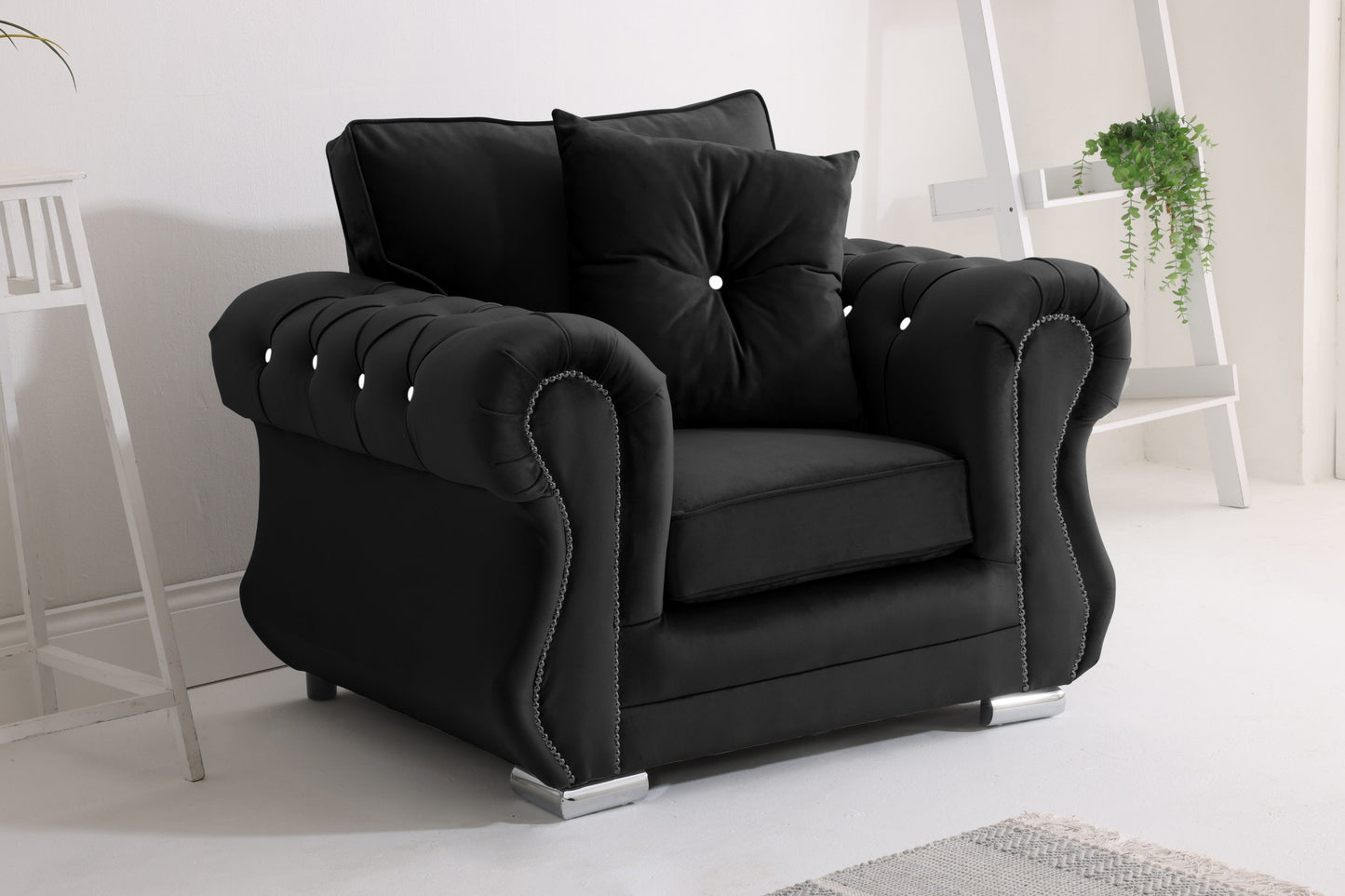 Strada Corner Fullback + Diamonds + Extra Cushions