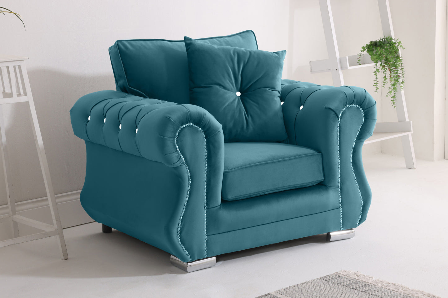 Strada Corner Fullback + Diamonds + Extra Cushions