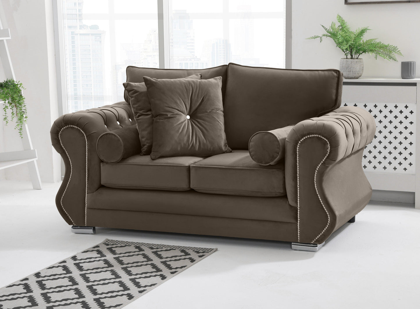 Strada 3+2 Fullback + Diamonds + Extra Cushions