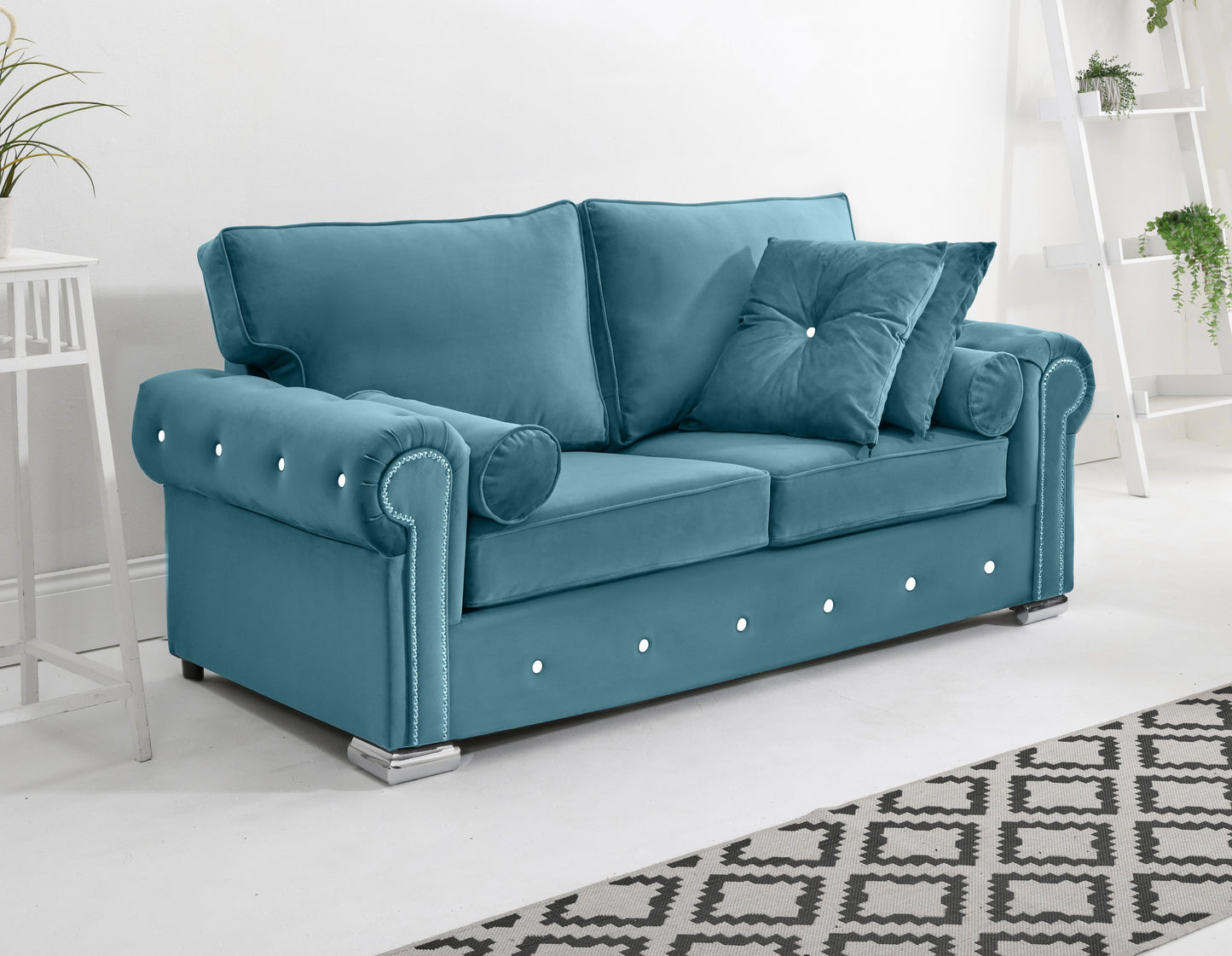 Novara 3+2 Fullback + Extra Cushions + Diamonds