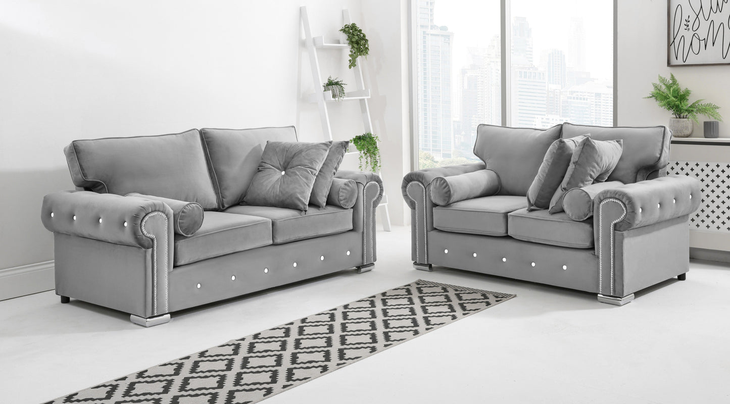 Novara 3+2 Fullback + Extra Cushions + Diamonds