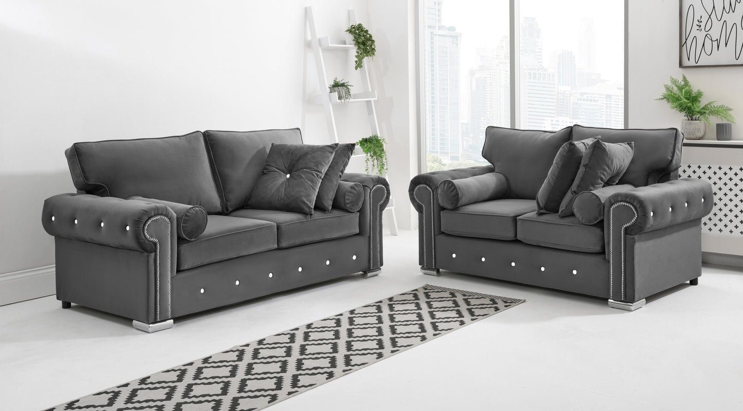 Novara 3+2 Fullback + Extra Cushions + Diamonds