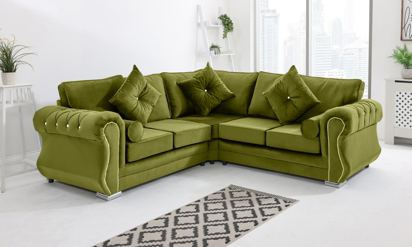 Strada Corner Fullback + Diamonds + Extra Cushions