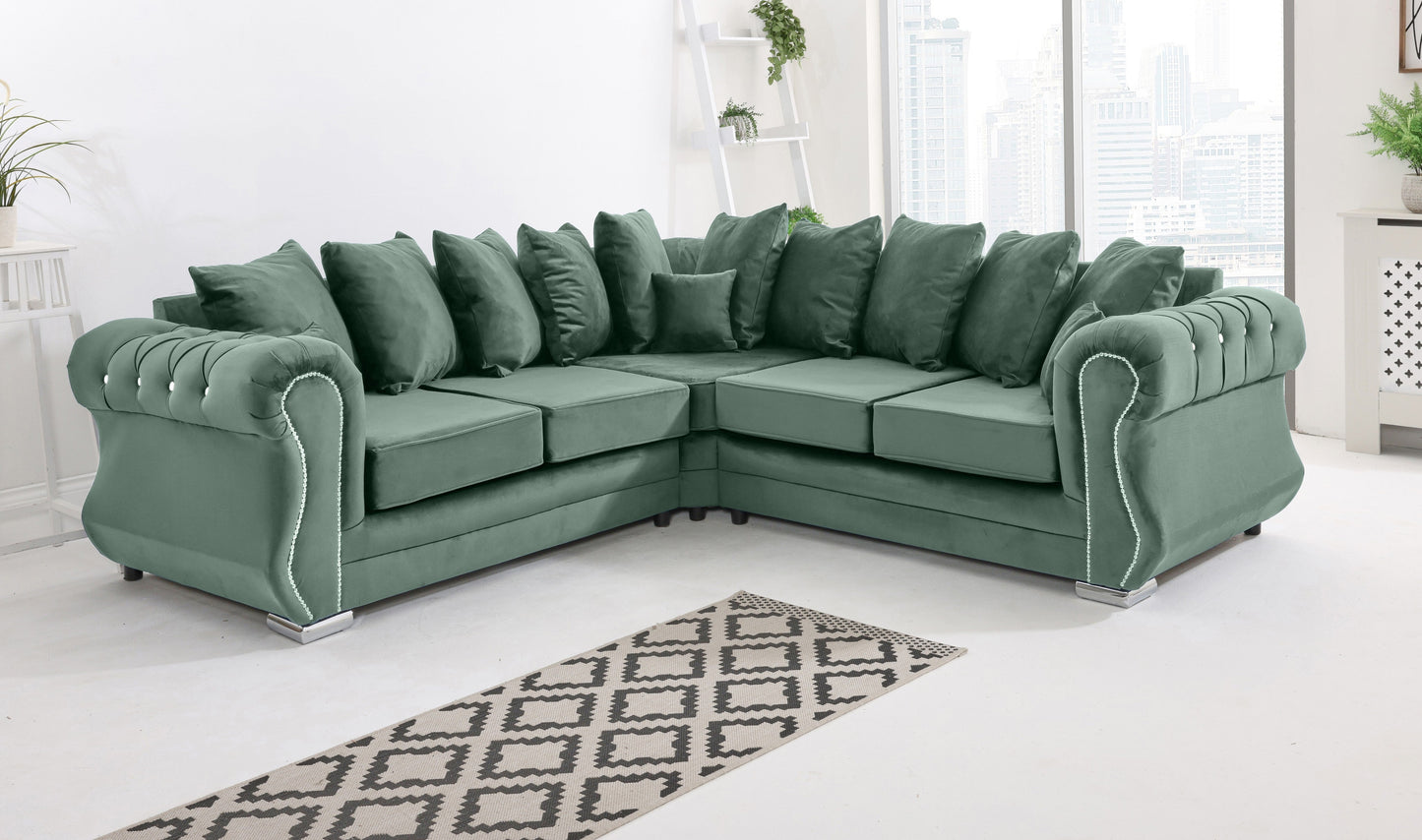 Strada Corner Scatterback + Diamonds