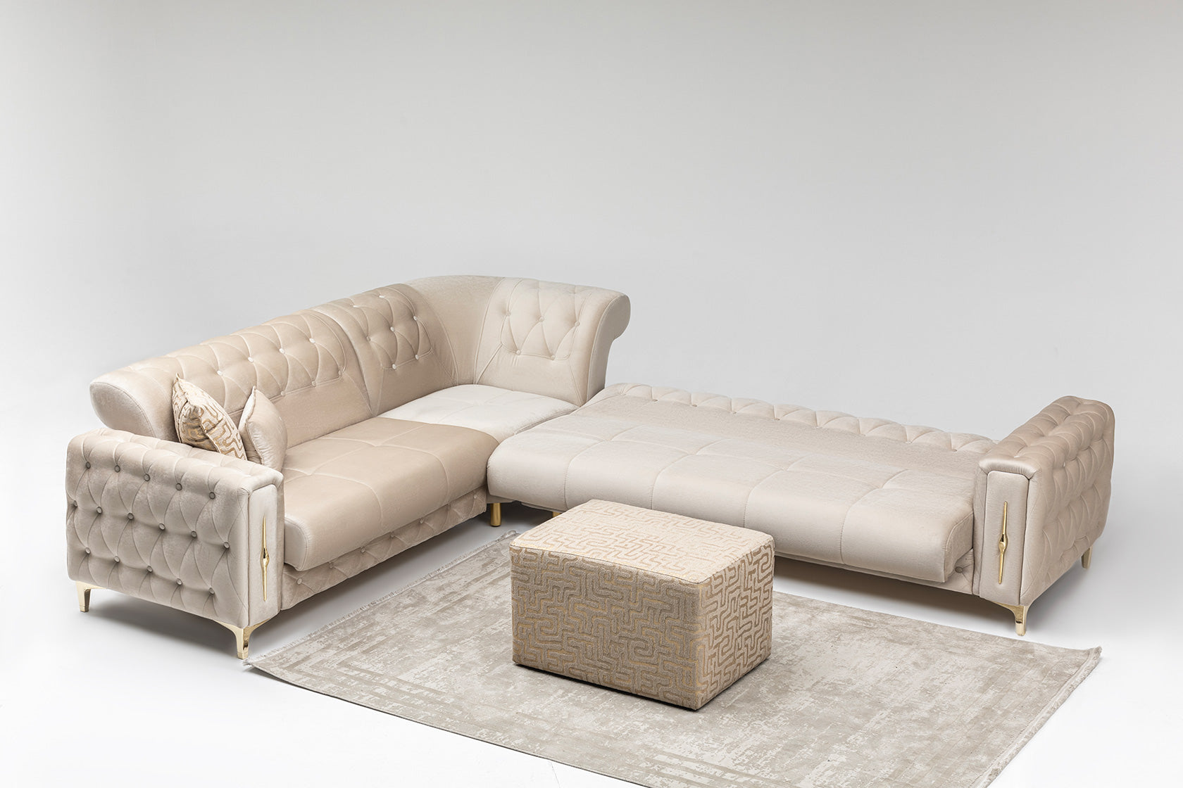 Monaco Luxury Corner-Side 1