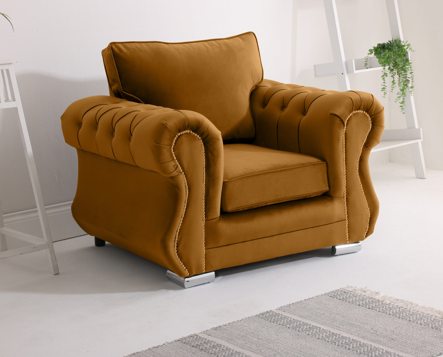 Strada Corner Scatterback