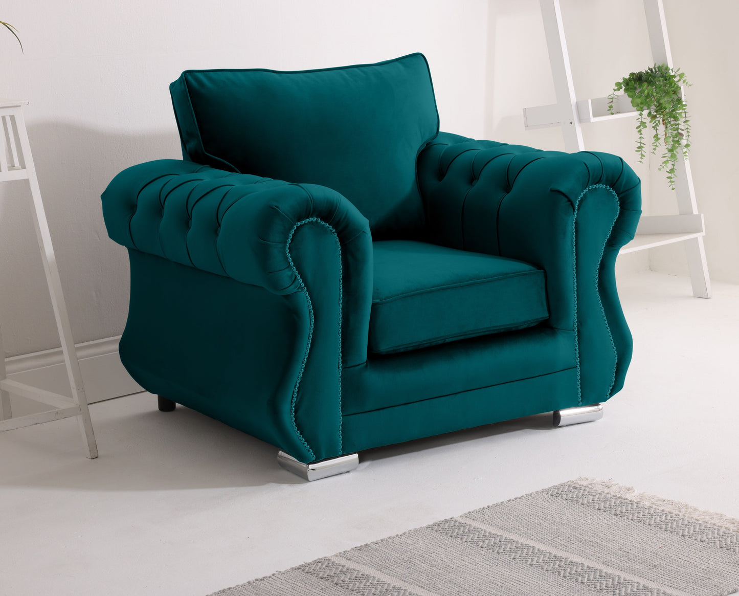 Strada Corner Scatterback