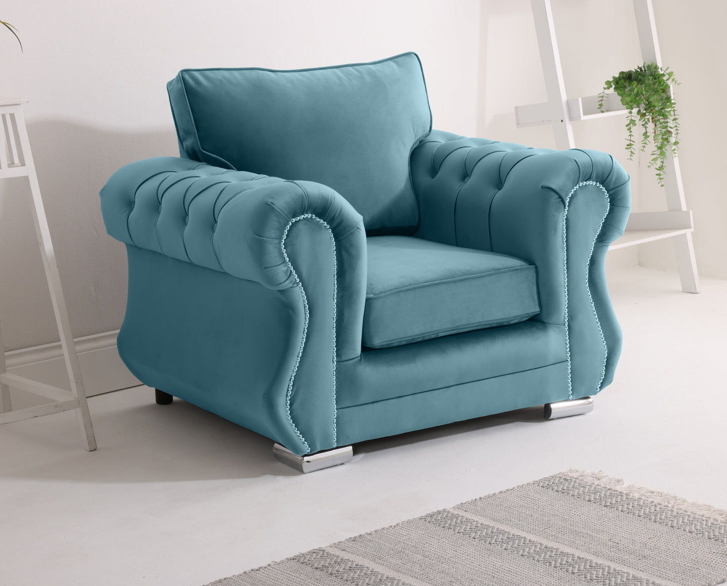 Strada Corner Scatterback