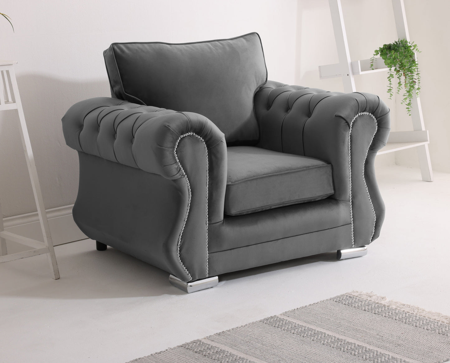 Strada Corner Scatterback