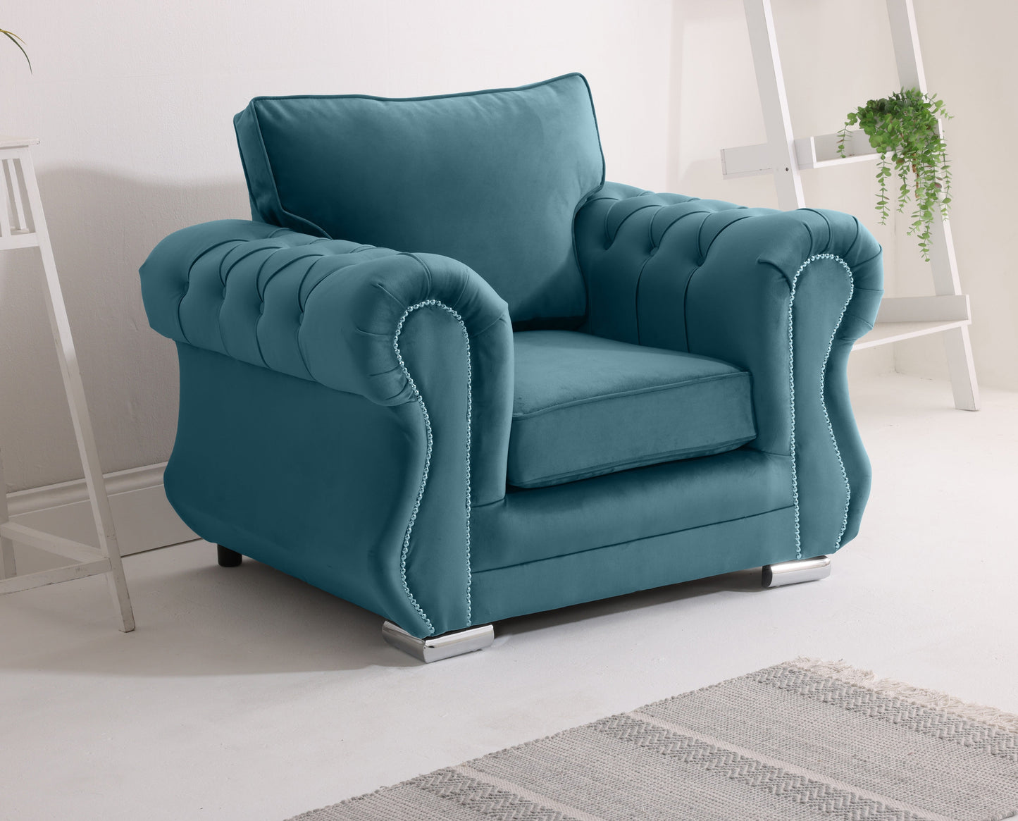 Strada Corner Scatterback