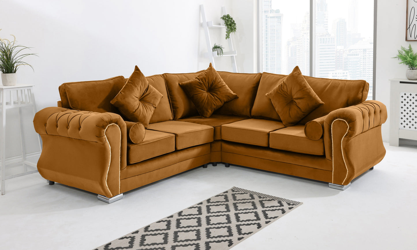 Strada Corner Fullback + Extra Cushions