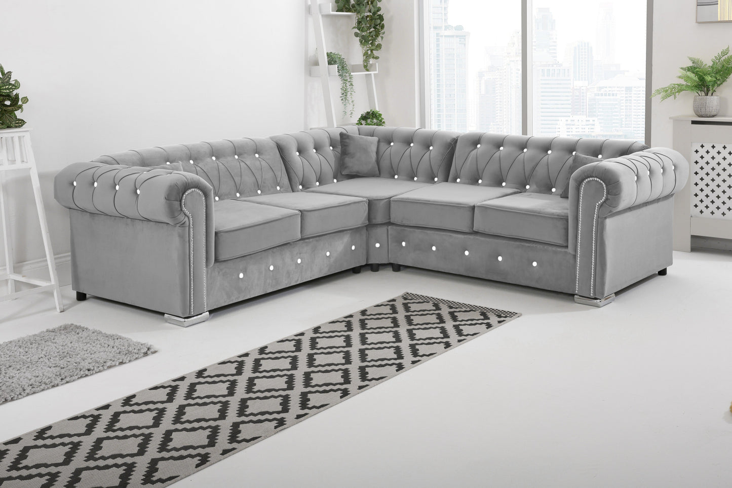 Novara Chesterfield - Corner With Dimond